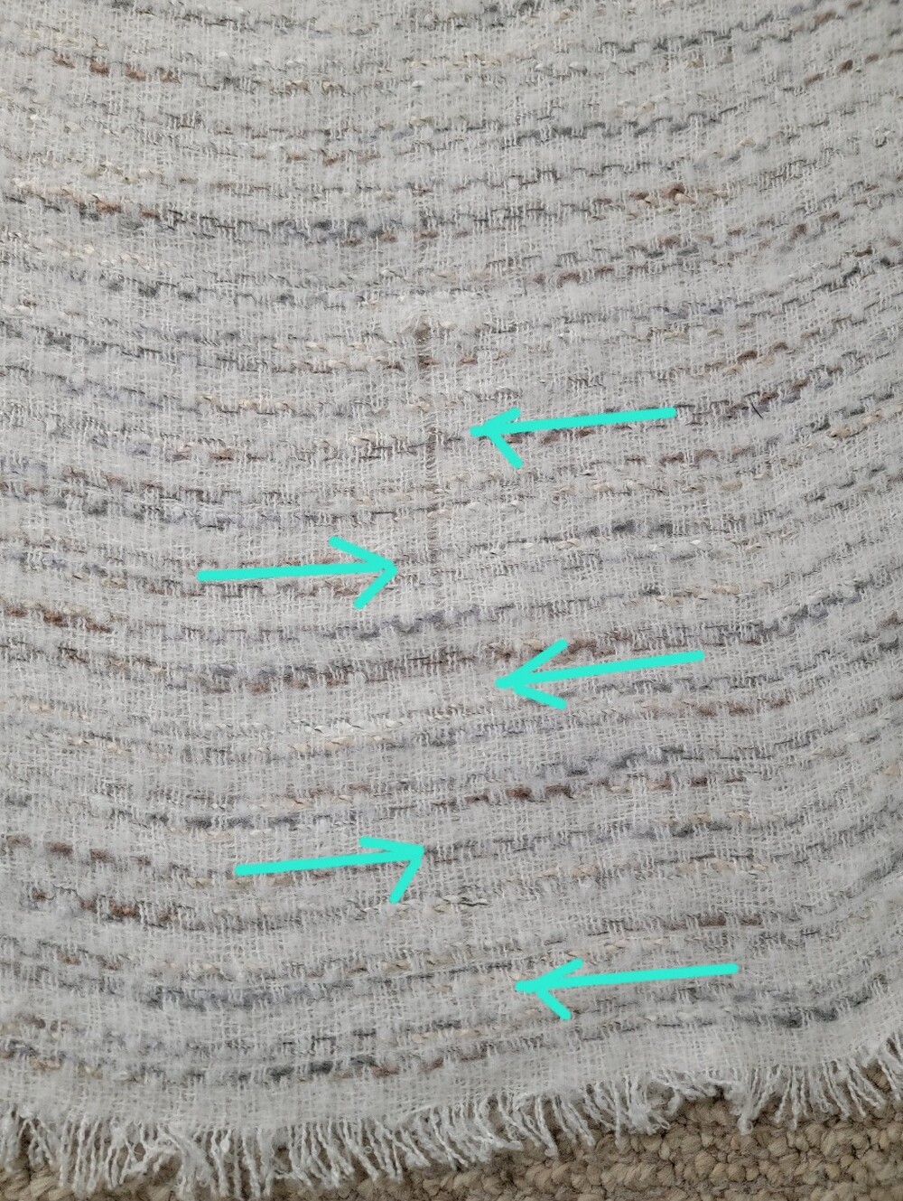 Women’s Apt. 9 Blurred Lines Boucle Shawl/Wrap W/Fringe, New With Flaw - Picture 5 of 5